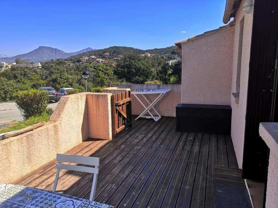Porticcio T2 climatisé&grande terrasse à 1km de la plage Exterior foto